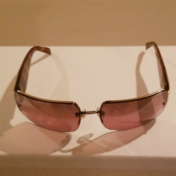 Sunglasses - Picture 1 of 4